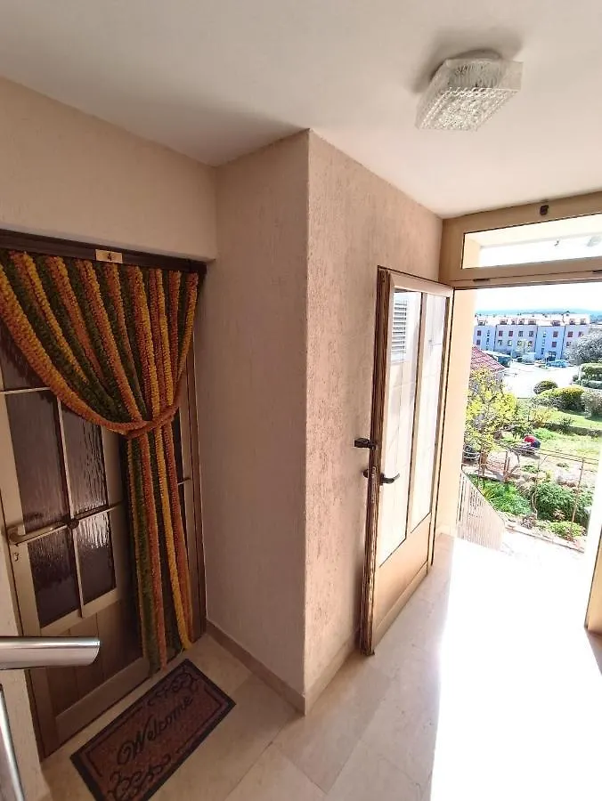 Apartments Rita Cres