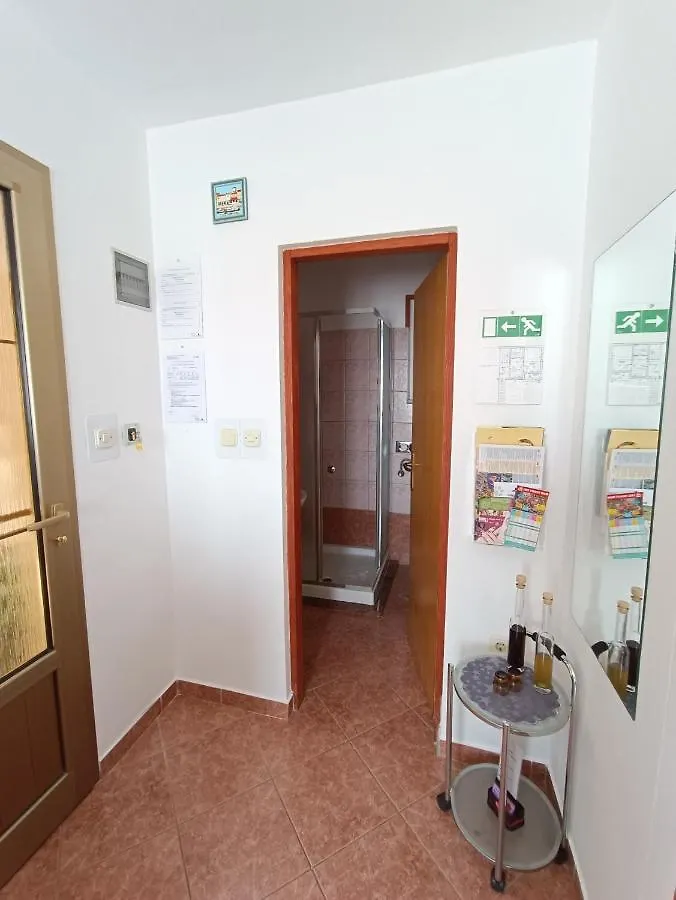 Apartments Rita Cres