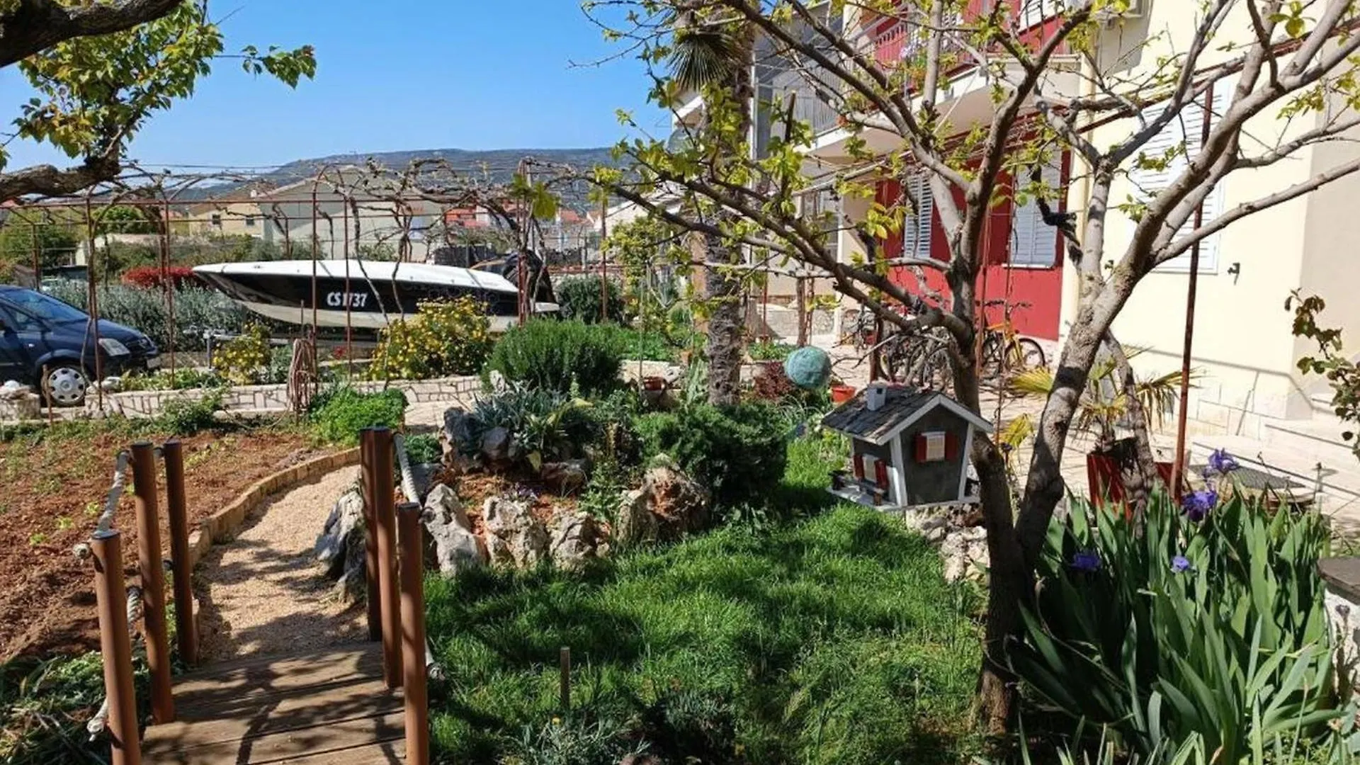 Apartments Rita Cres